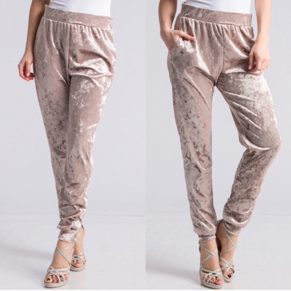 🎀Mocha velvet joggers with pockets🎀